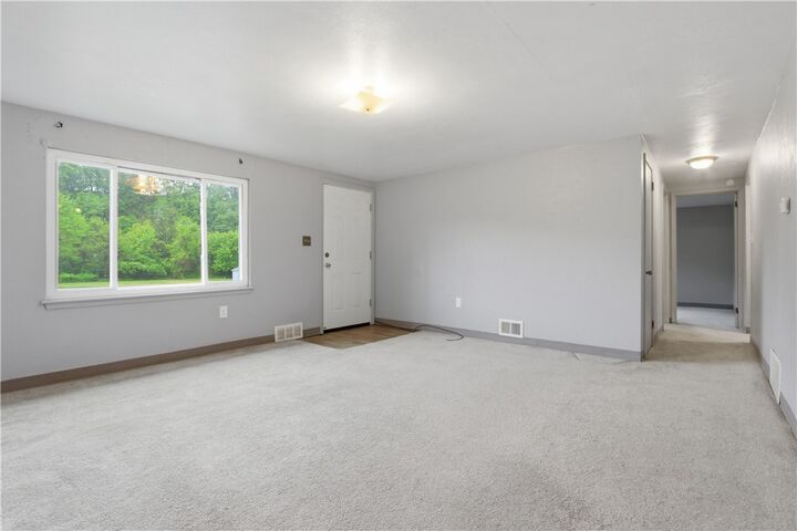 Property Photo:  2911 Valley St  PA 15133 