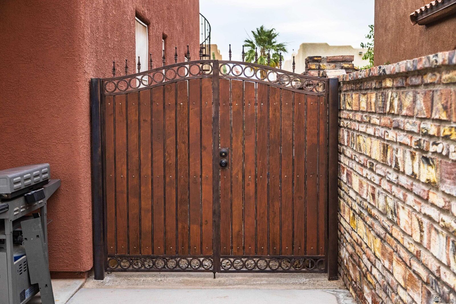Property Photo: 14850 E 50 St AZ 85367