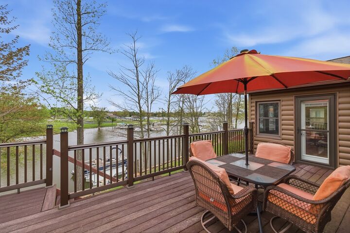 Property Photo:  1264 Tupelo Lane  OH 44287 