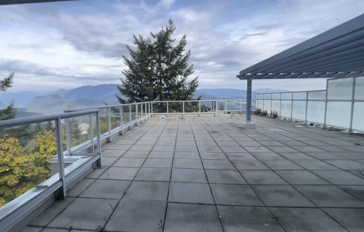 9262 University Crescent 803 — photo 1