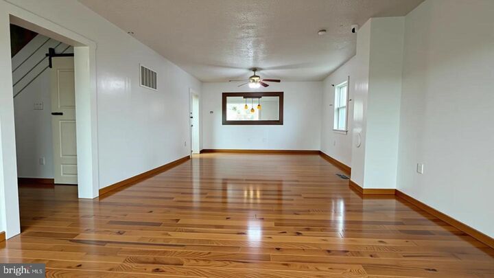 Property Photo:  823 Woodland Avenue  VA 22601 