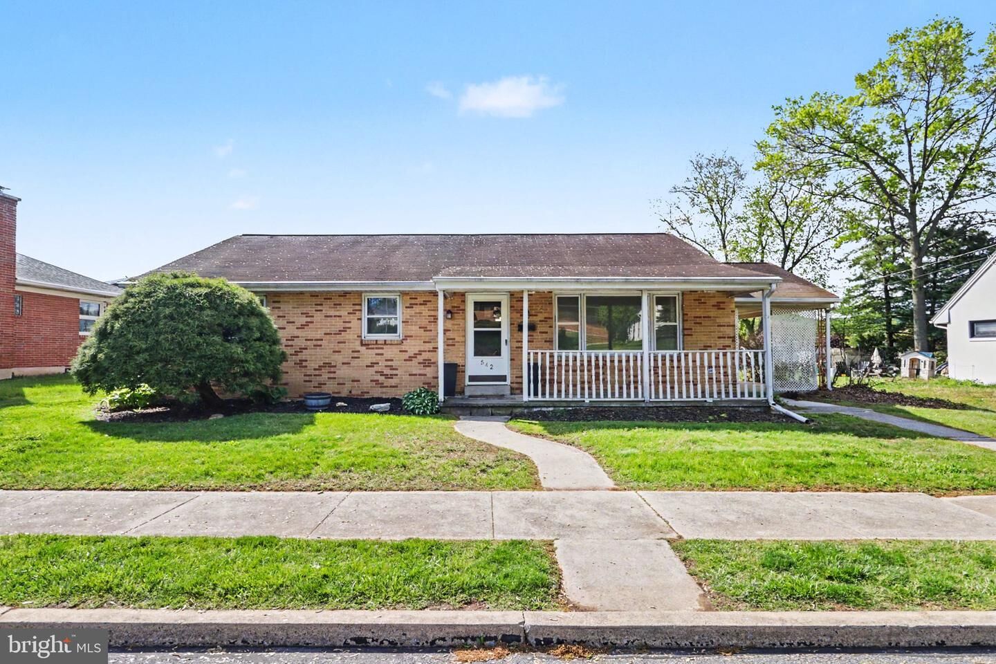 Property Photo:  542 W Areba Avenue  PA 17033 