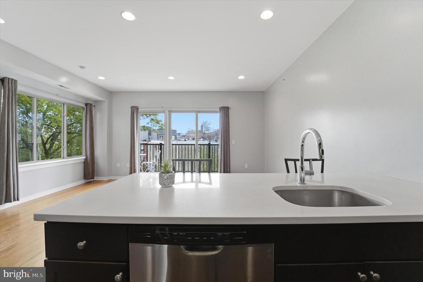 Property Photo: 1608 Ridge Avenue 403 PA 19130