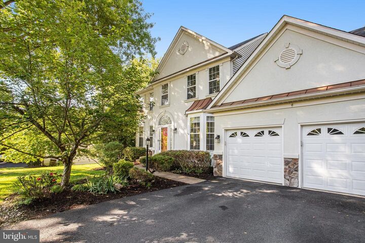 Property Photo: 13676 Andorra Drive VA 22193