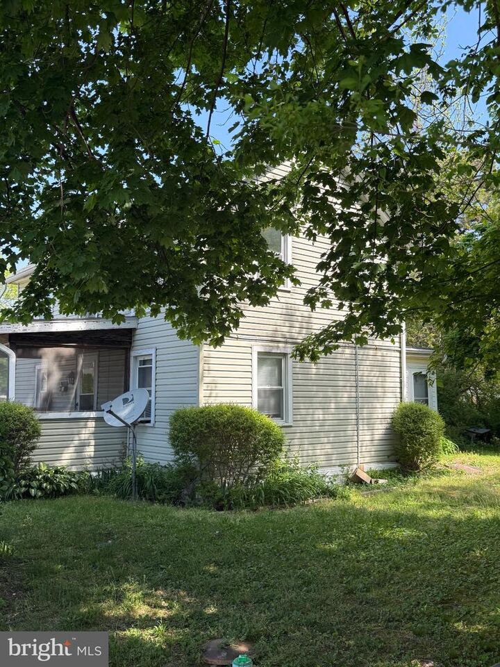 Property Photo:  215 1st Street  DE 19933 