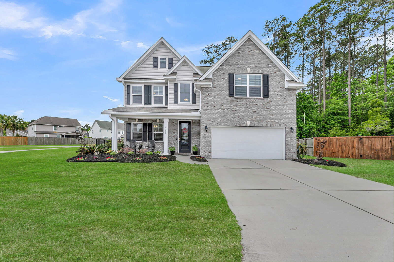 Property Photo:  2701 Sunrose Lane  SC 29455 