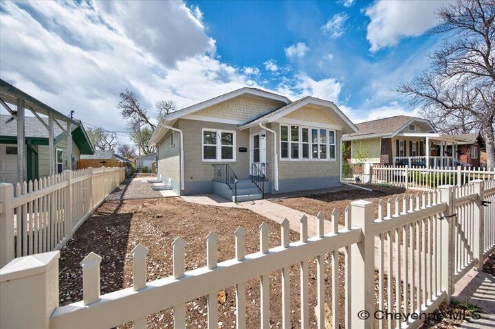 Property Photo:  117 E 3rd Ave  WY 82001 