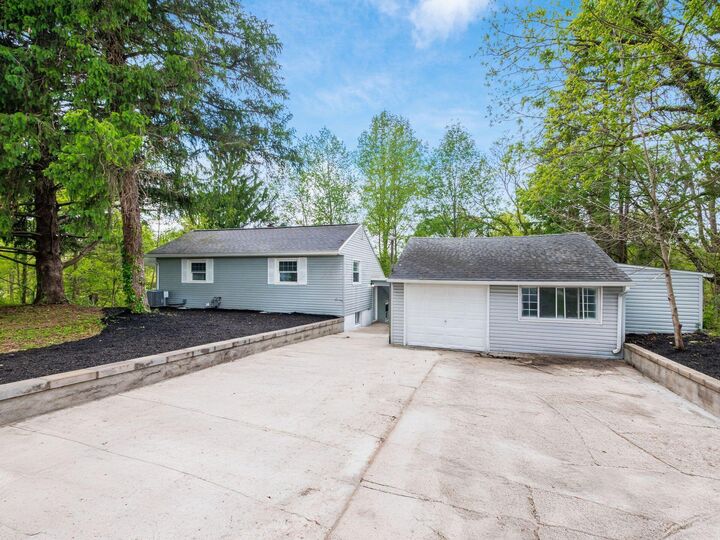 Property Photo:  2471 Sunbury Road  OH 43219 