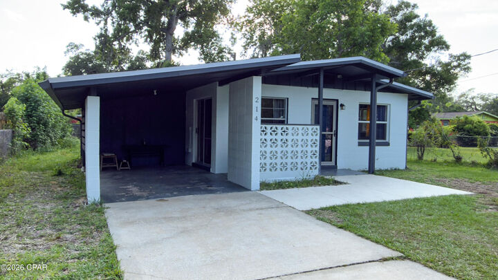 Property Photo:  214 Graham Street  FL 32114 