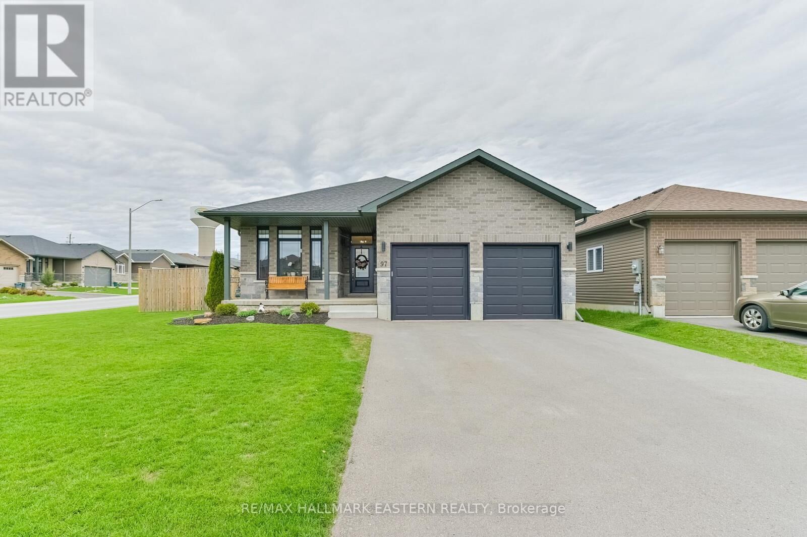 Property Photo:  97 Northumberland Boulevard  ON K8V 0K9 