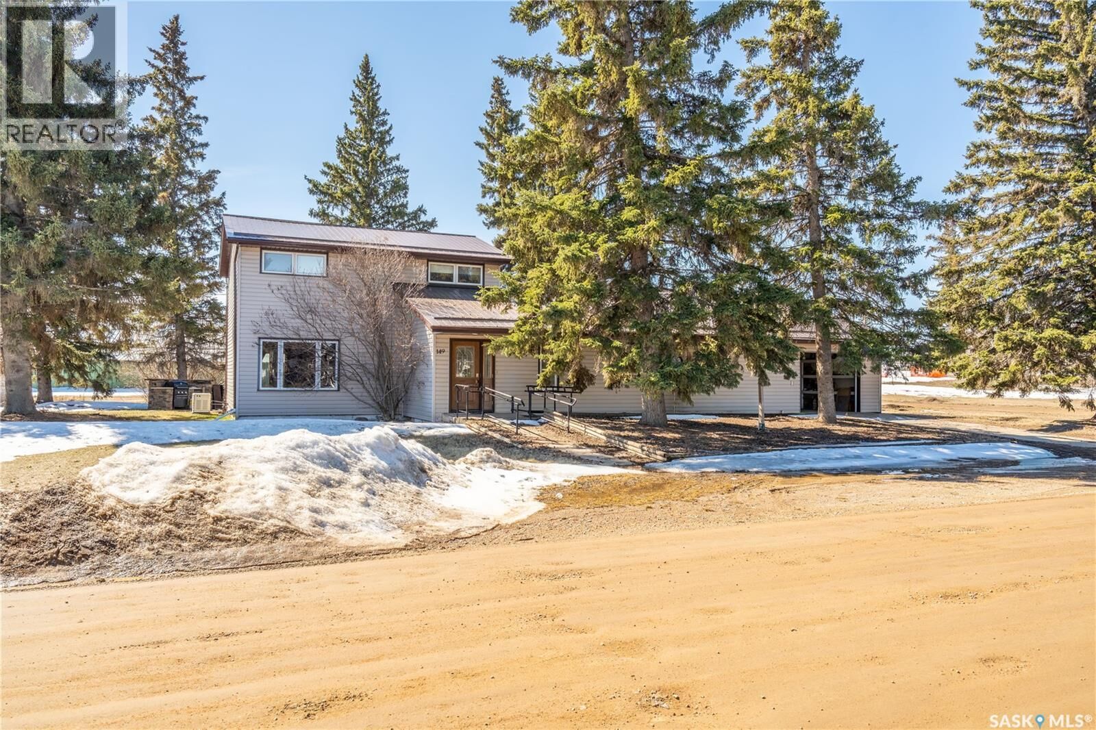 Property Photo: 149 2nd Avenue S SK S0M 2K0