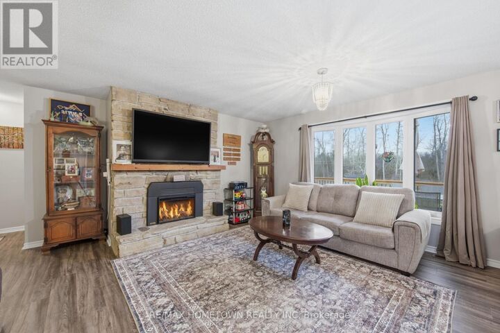 Property Photo: 1223 Eleanor Fulford Crescent ON K6V 5T3