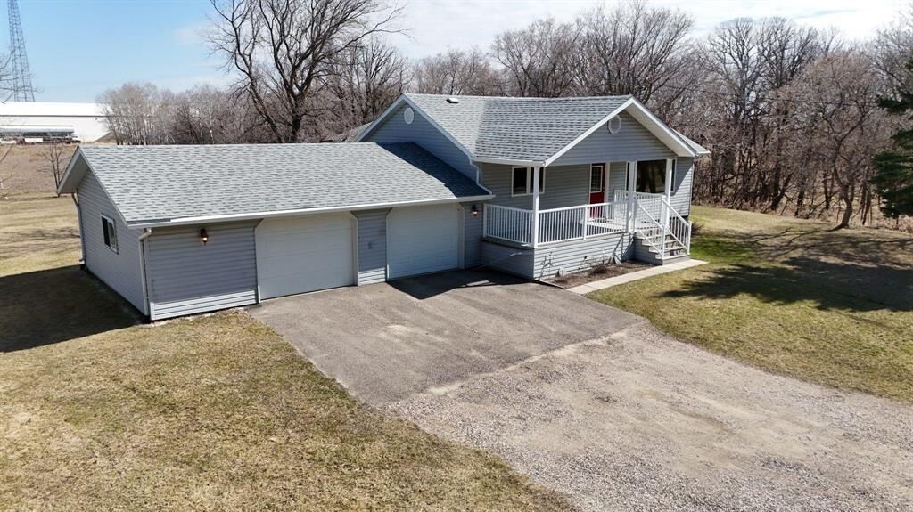 Property Photo:  785 Norquay Avenue  MB R0K 1G0 