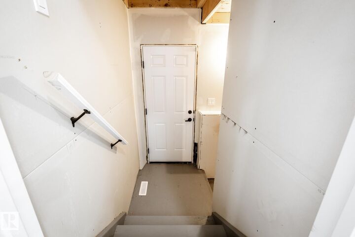 Property Photo: 5029 Cawsey Link SW AB T6W 5M8