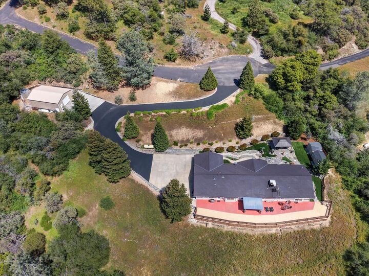 Property Photo:  39380 Suncrest Court  CA 93644 
