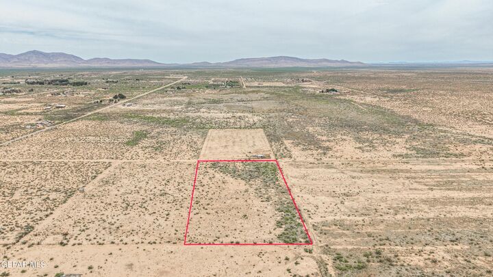 Property Photo:  1720 San Carlos Street  NM 88081 