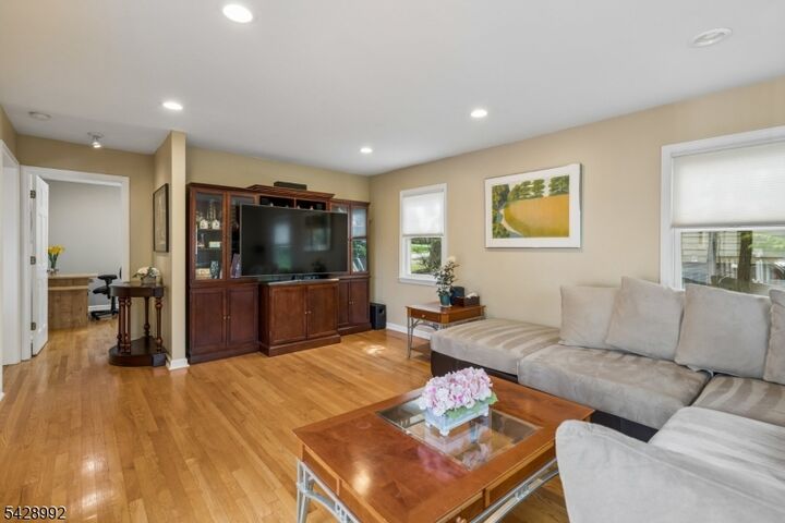 Property Photo: 85 Irving Ave NJ 07039