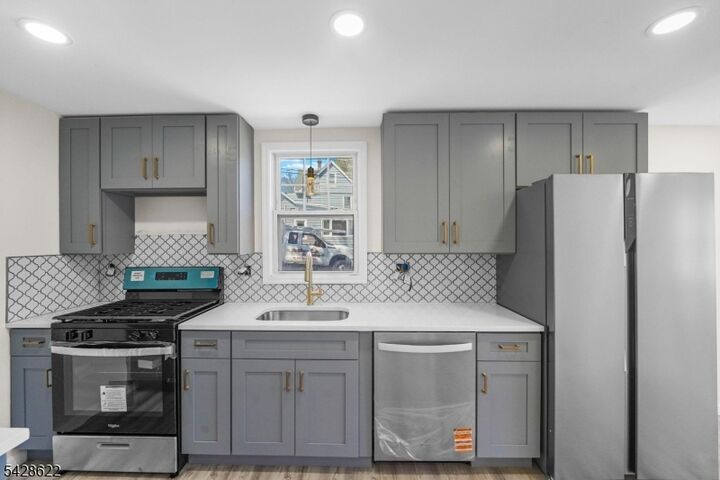 Property Photo:  728 Glen Rd  NJ 07871 
