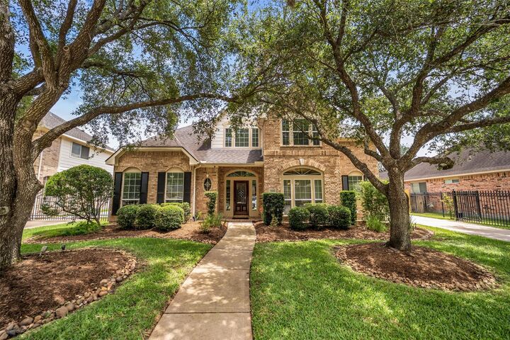 Property Photo: 5715 Misty Island Court TX 77494