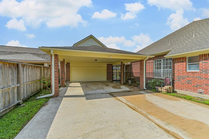 Property Photo:  3519 Dry Creek Drive  TX 77505 