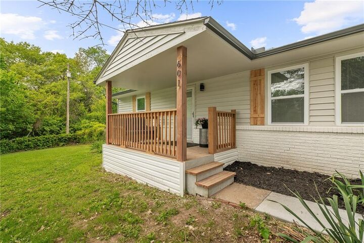 Property Photo:  601 E Eisenhower Road  KS 66043 