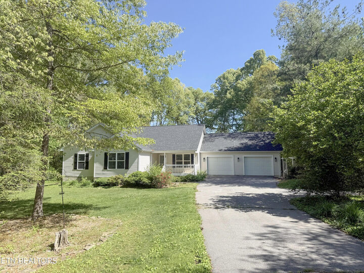 Property Photo:  329 Hilltop Drive  TN 38555 