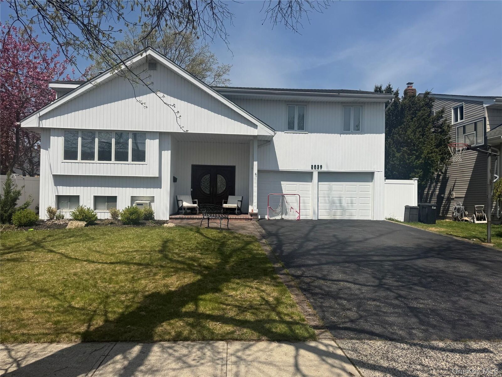 Property Photo:  2039 Ellen Drive  NY 11566 