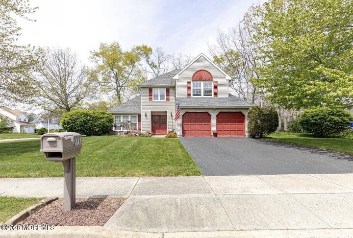 Property Photo:  211 Down Hill Run  NJ 08755 