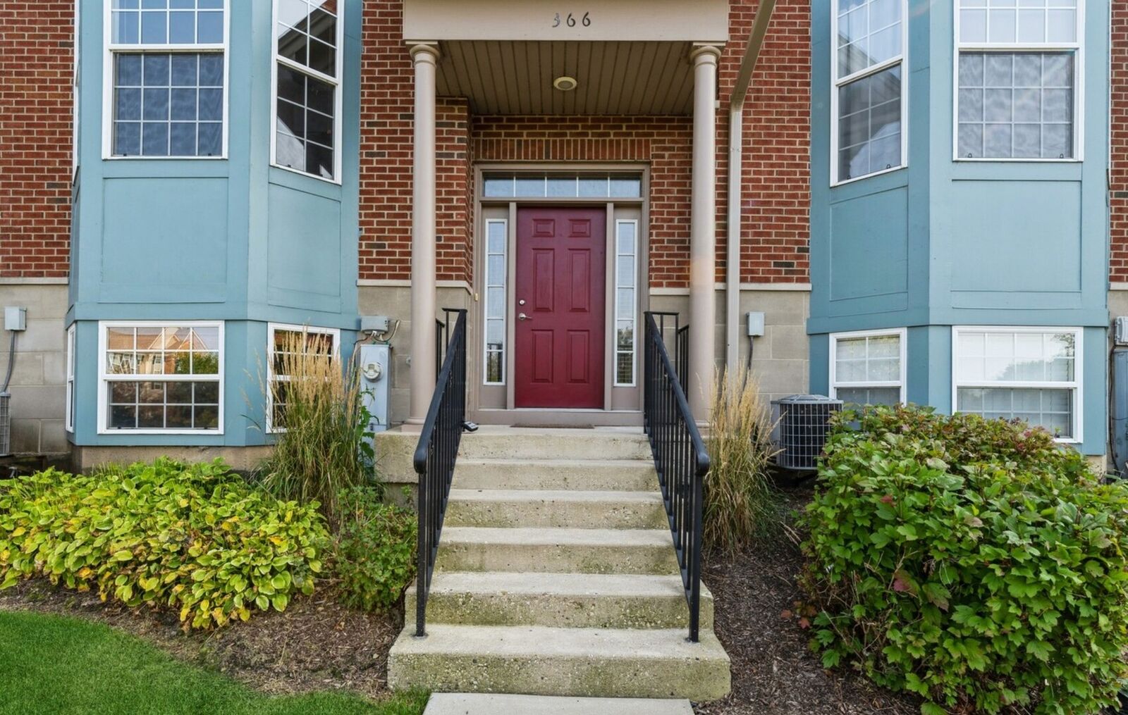 Property Photo:  366 Station Park Circle  IL 60030 