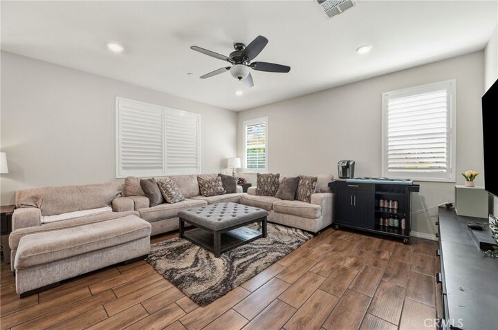 Property Photo:  24208 Via Perla  CA 91354 