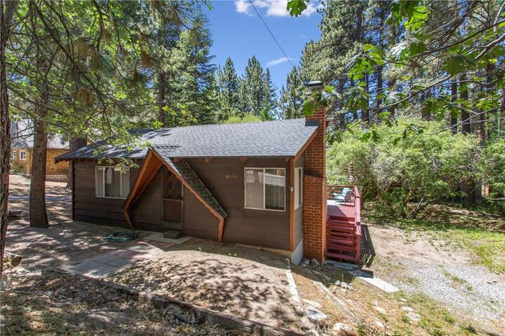 Property Photo:  33471 Weeping Willow  CA 92341 