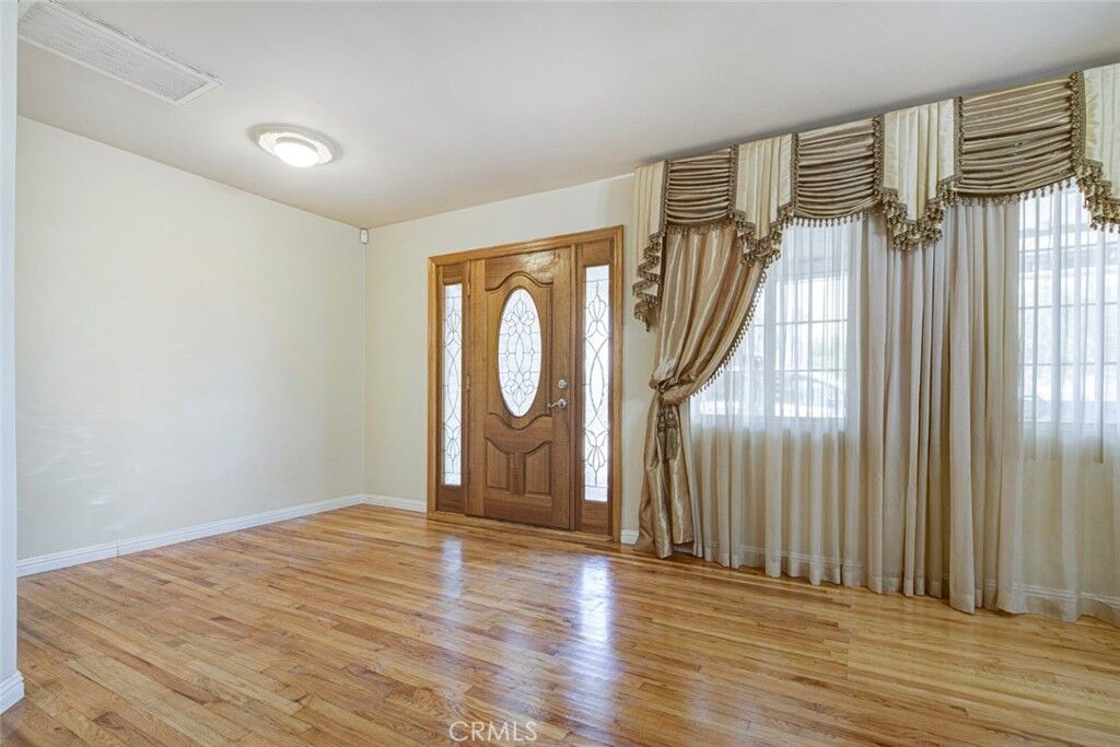 Property Photo:  6149 Case Ave  CA 91606 