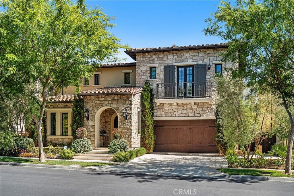 Property Photo:  118 Iron Gate  CA 92618 