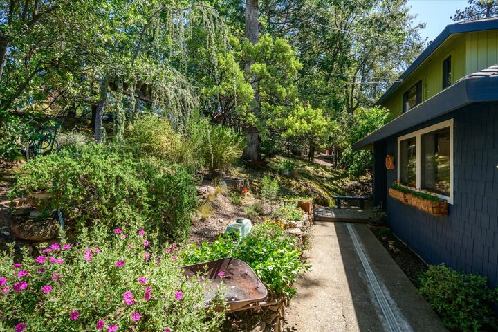 Property Photo:  930 Oak Terrace Road  CA 95667 
