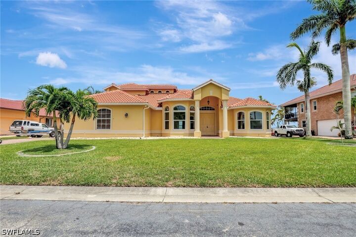 Property Photo:  6140 River Shore Court  FL 33917 
