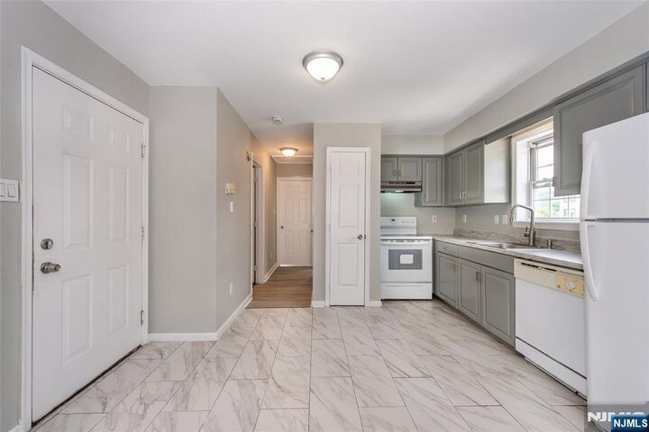 Property Photo:  294 Paxton Street  NJ 07503 