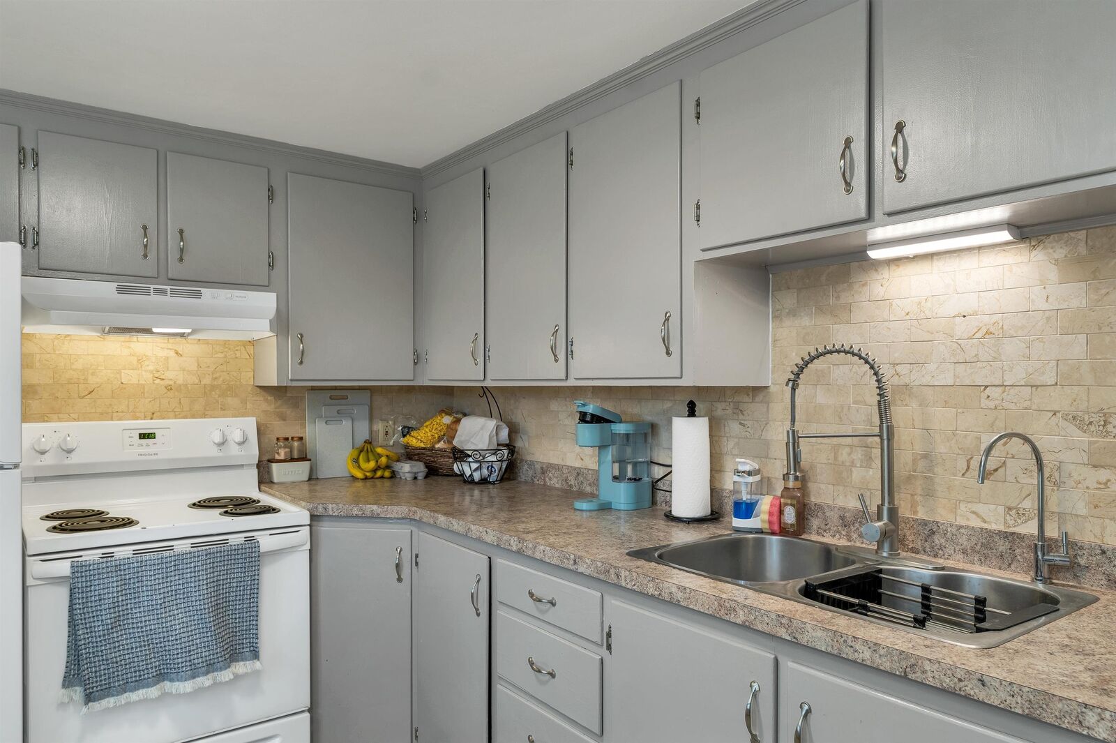 Property Photo: 43 School House Hill Road NH 03249