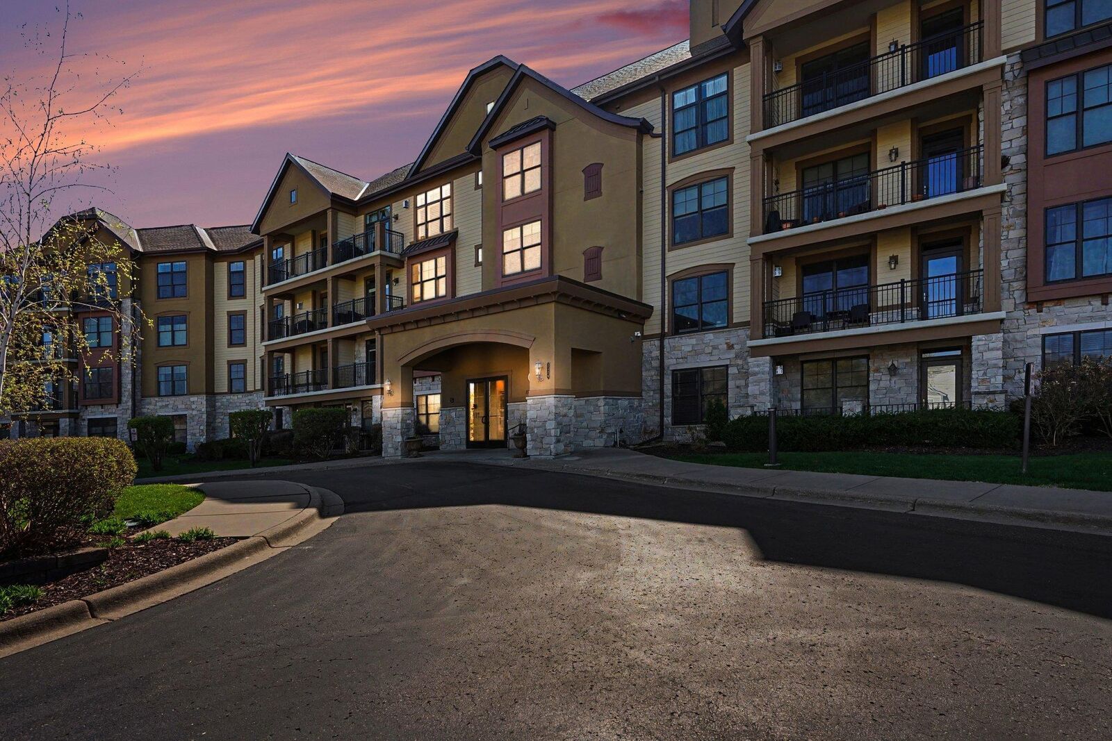 Property Photo:  1320 Riverside Lane 202  MN 55118 