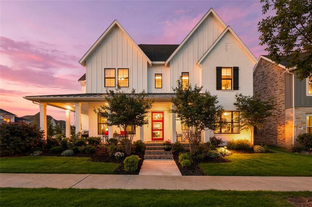 Property Photo:  201 N Pecan Parkway  TX 76247 