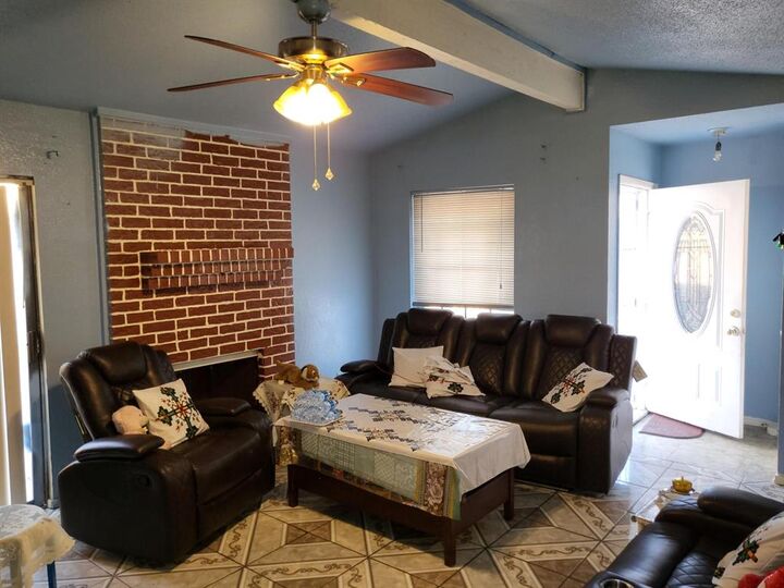 Property Photo:  3320 Green Ridge Street  TX 76133 