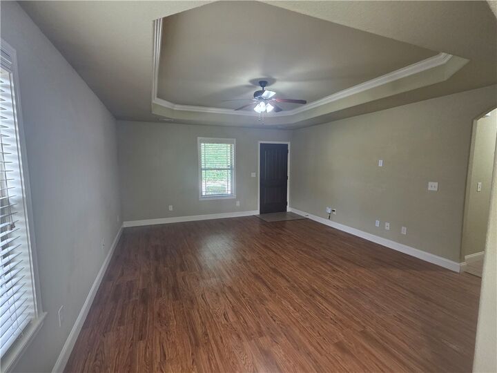 Property Photo: 2410 S 11th Place AR 72758