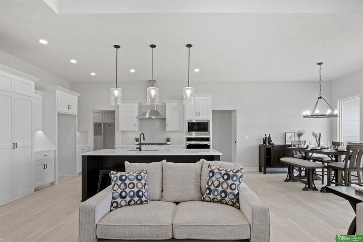 Property Photo:  5906 N 213th Avenue  NE 68022 