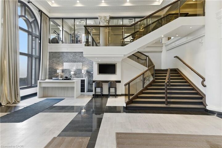 Property Photo:  118 King Street East Lph13  ON L8N 1A8 