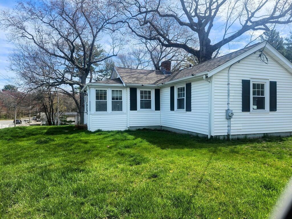Property Photo:  932 Webster St  MA 02339 