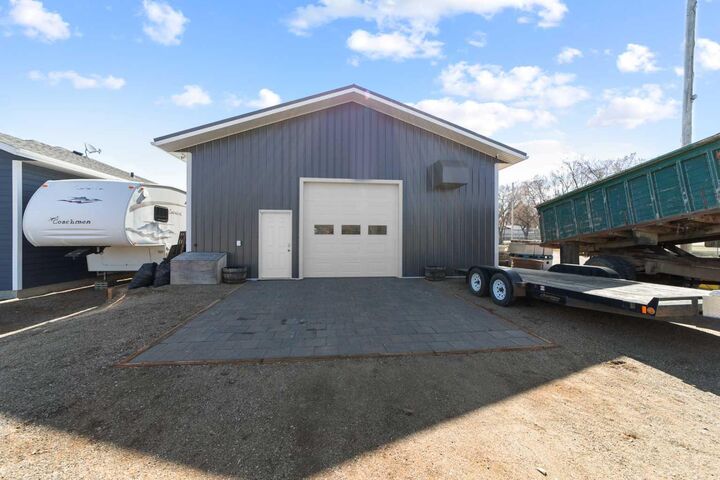 Property Photo: 5007 52 Street AB T0B 0B0