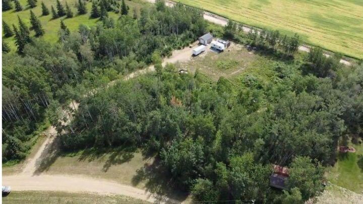 Property Photo: 842052 Range Road 241 9 AB T0H 1W0