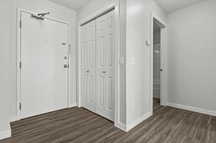 Property Photo:  1010 Railway Street 214  AB T0M 0M0 