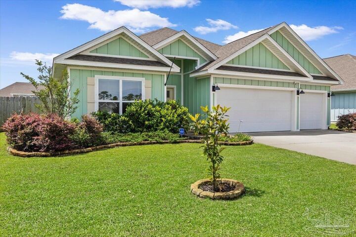 Property Photo:  3545 Sailfish Dr  FL 32563 