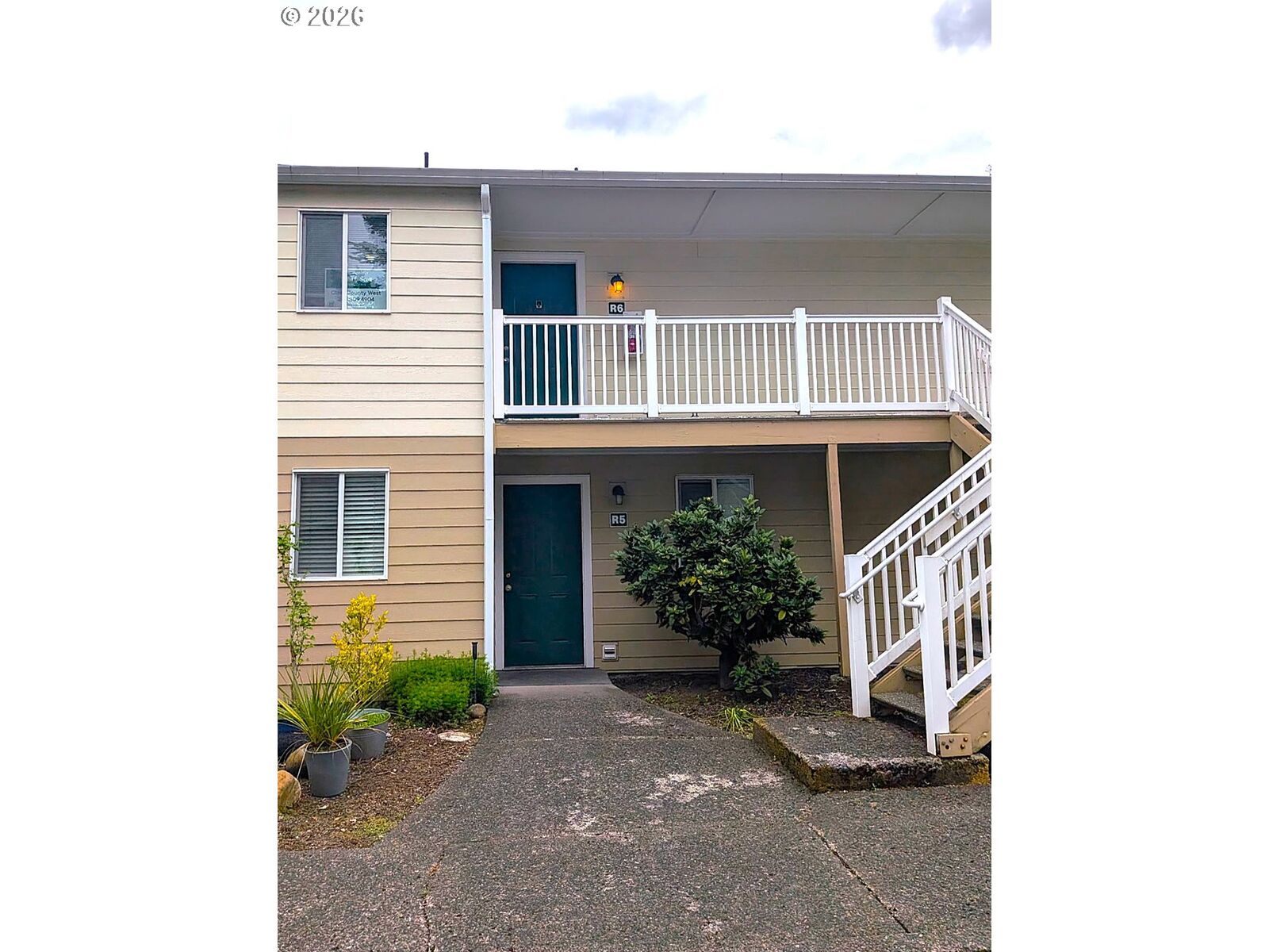 Property Photo:  13216 NE Salmon Creek Ave R-6  WA 98686 