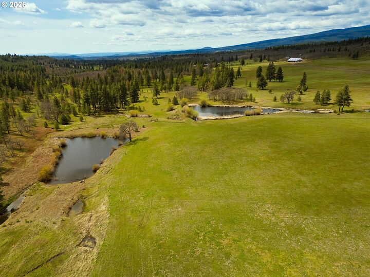 Property Photo:  287 Munson Prairie Rd  WA 98620 